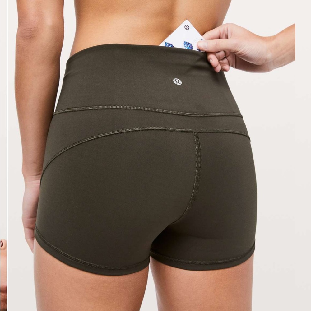 Lululemon In Movement Short Everlux 2.5"
